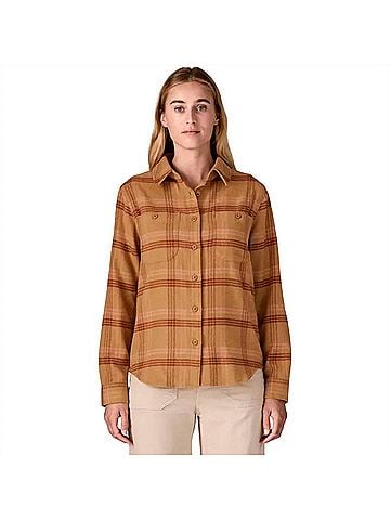 Patagonia W's Fjord Flannel Shirt in Old Spruce: Nest Brown (view 2)