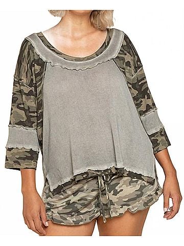 Pol Fearless Perfect Knit Top in Camo (view 2)