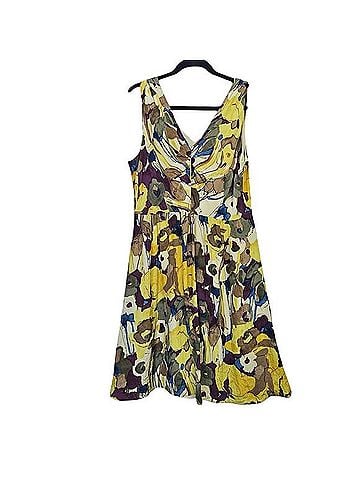 Banana Republic Cocktail Dress (view 1)