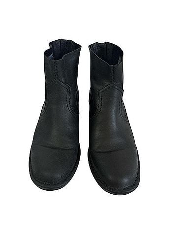 Ugg Ankle Boots (view 2)