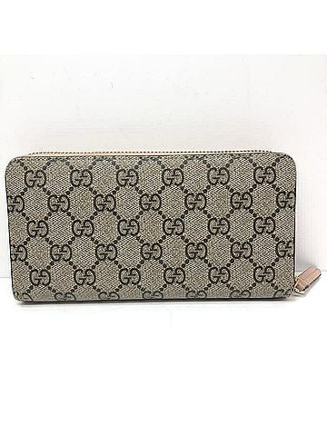Gucci GUCCI GG Canvas Marmont 456117 Round Zip Long Wallet in Pink (view 2)