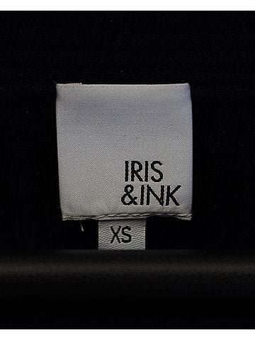 Iris & Ink Iris & Ink V-neck Sweater in Navy Blue Cashmere (view 2)