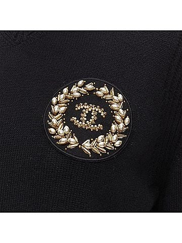 Chanel Chanel cashmere blend bead pearl CC embellished badge sweater (view 2)