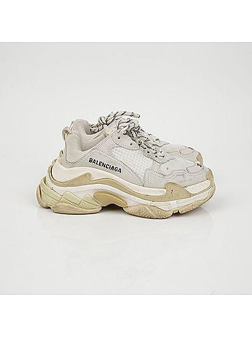 Balenciaga Triple Sneakers (view 2)