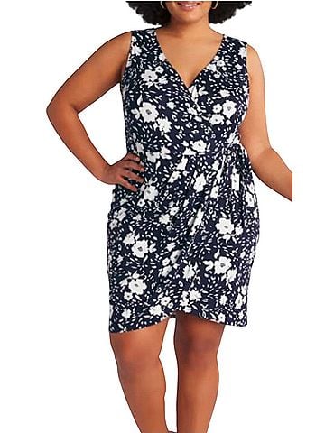Fortune + Ivy Colleen V-Neck Dress Casual Dress (view 1)