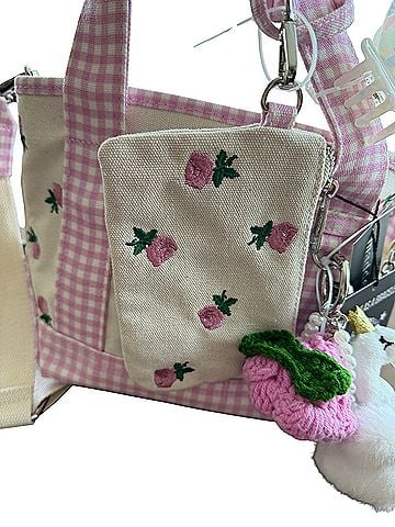 Madden Girl Tote (view 2)
