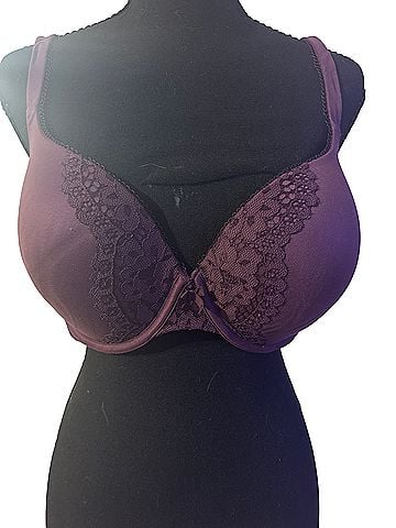 Victoria's Secret Sports Bra (view 1)