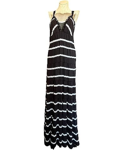 Alice + Olivia Casual Dress (view 1)