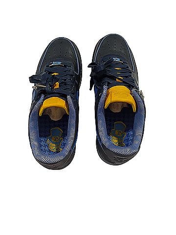 Nike Sneakers (view 2)