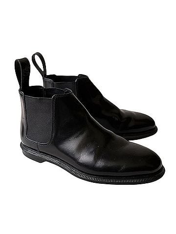 Dr. Martens Wilde Ankle Boots (view 1)