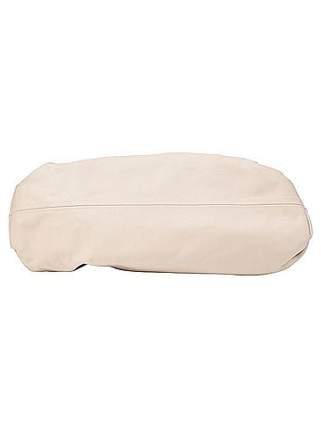 Bottega Veneta  Bottega Veneta Pouch Bag in White Calf Leather (view 2)