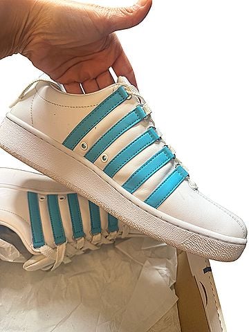 K-Swiss Sneakers (view 2)