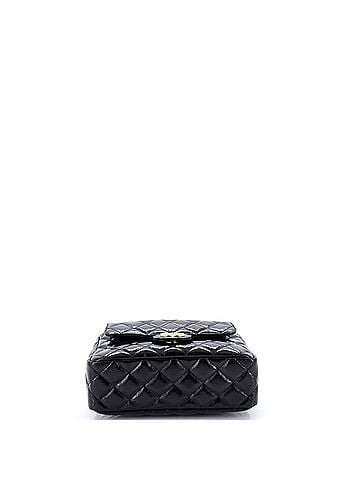 Chanel Wavy CC Hobo Quilted Crumpled Calfskin Medium (view 2)