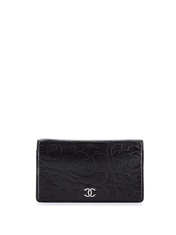 Chanel Bi-Fold Wallet Camellia Lambskin Long (view 1)