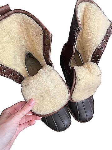 L.L.Bean shearling lined bean Boots (view 2)