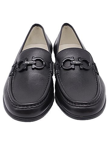 Salvatore Ferragamo Salvatore Ferragamo Gancini Loafers in Black Leather (view 2)