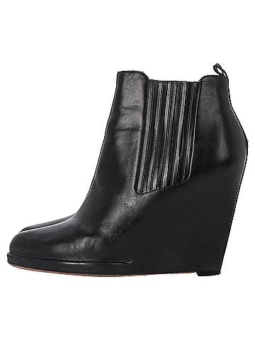 Givenchy Givenchy Wedge Ankle Boots in Black Leather (view 2)