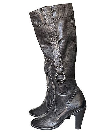 Born Boots (view 2)