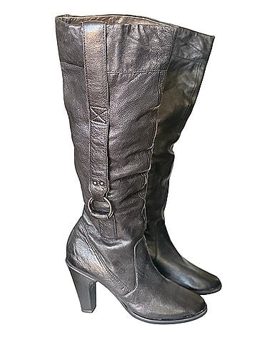 Born Boots (view 1)