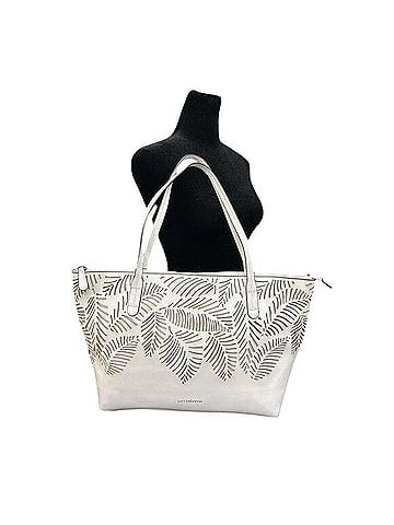 Liz Claiborne Tote (view 1)