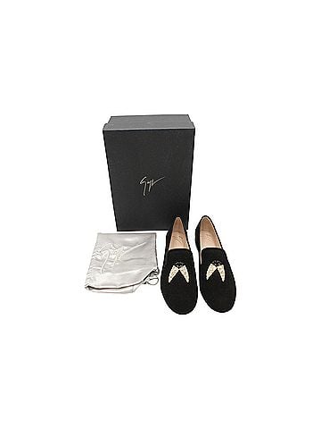 Giuseppe Zanotti Giuseppe Zanotti Embellished Shark Tooth Smoking Slippers in Black Suede (view 2)