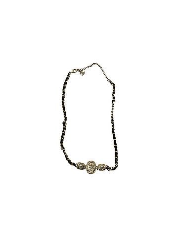 Chanel Chanel Pearl and Medallion Chain Belt in Gold Metal (view 2)