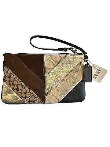 Coach Wristlet (view 2)