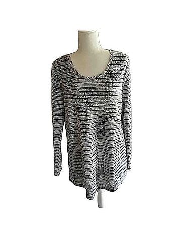 Erin London Long Sleeve T-Shirt (view 1)