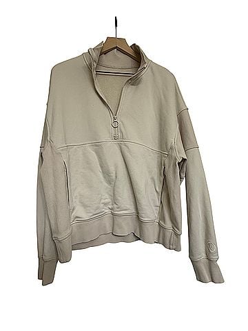 Vuori Pullover Hoodie (view 1)