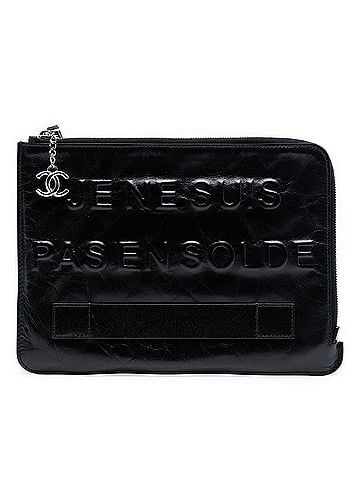 Chanel Distressed Calfskin Je Ne Suis Pas En Solde Clutch (view 1)