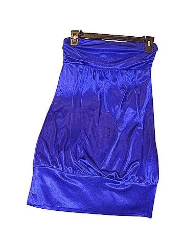 No. 21 21 Sleeveless Top (view 1)