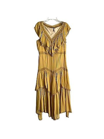 Anthropologie By Anthropologie Short Sleeve V-Neck Ruffle Midi Dress. Casual Dress (view 2)