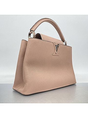 Louis Vuitton Louis Vuitton Capucines MM Handbag, Taurillon Leather, M42258 Magnolia, 2-way bag for women. (view 2)