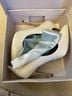 Jessica Simpson White Heels Size 9 - photo 5