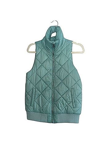 Tuckernuck Jackson Vest (view 1)