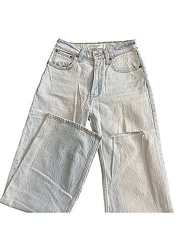 Abercrombie & Fitch Jeans (view 1)