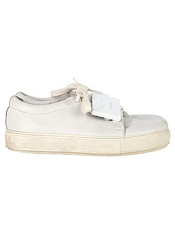 Acne  Acne Studios Adriana Low-Top Sneakers in White Leather (view 1)