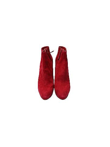 Alexander McQueen Alexander McQueen Ankle Boots in Red Suede (view 2)
