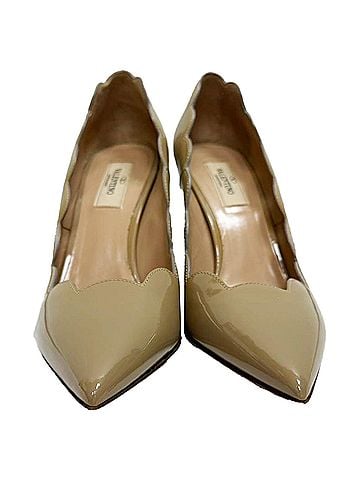 Mario Valentino Valentino Garavani Scalloped Pointed-Toe Pumps in Beige Patent Leather (view 2)