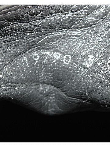 Stuart Weitzman Stuart Weitzman Ankle Boots in Black Leather (view 2)
