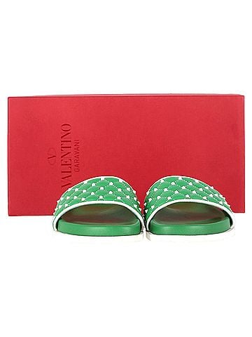 Mario Valentino Valentino Garavani Rockstud Quilted Slides In Green Leather (view 2)