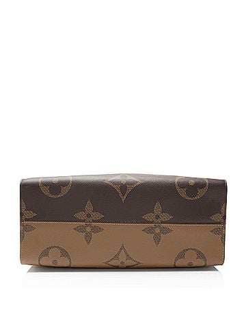 Louis Vuitton Louis Vuitton Giant Monogram Canvas Onthego GM Tote (view 2)