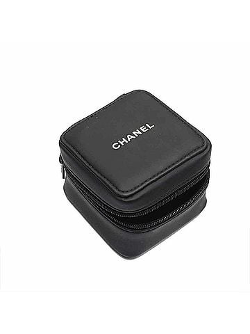 Chanel Chanel J12 33mm H2082 Women's Watch, Black Diamond Bezel, Date Display, Ceramic Quartz Watch (view 2)