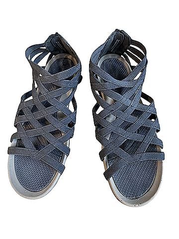 Baretraps Sandals (view 1)