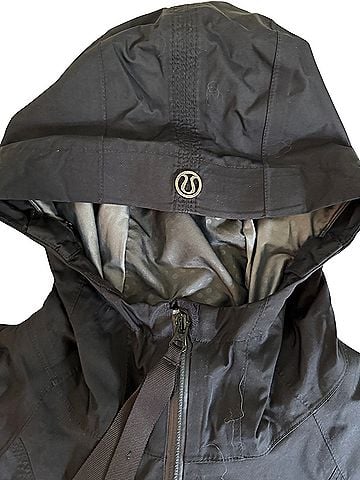 Lululemon Athletica Windbreaker (view 2)