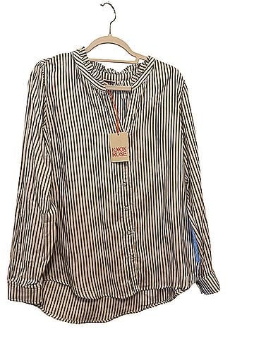 Knox Rose Long Sleeve Button-Down Shirt (view 1)