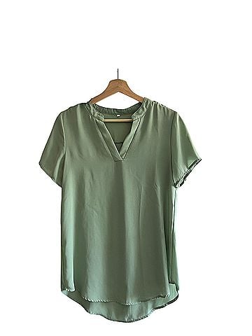 Amazon Basics Short Sleeve Blouse (view 1)