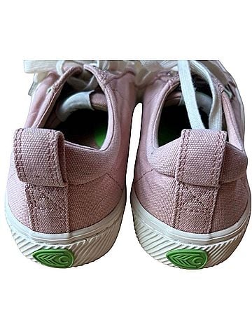 Cariuma Sneakers (view 2)