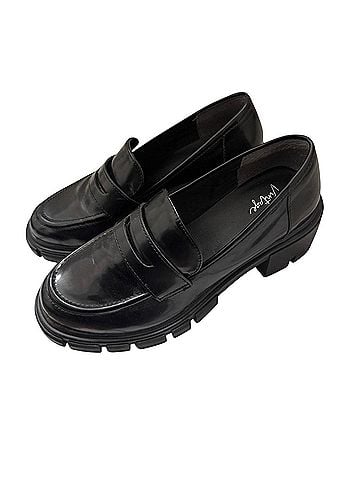 Crown Vintage Flats (view 1)