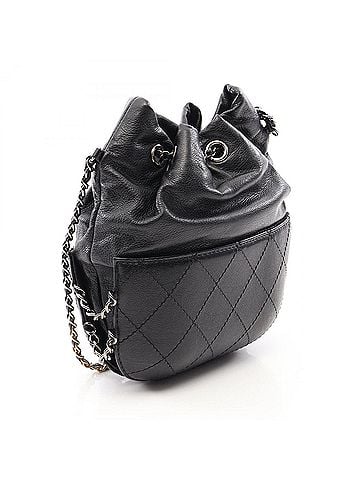 Chanel Chanel Gabrielle de Combination Hardware Drawstring Shoulder Bag Handbag Leather Women's Black (view 2)